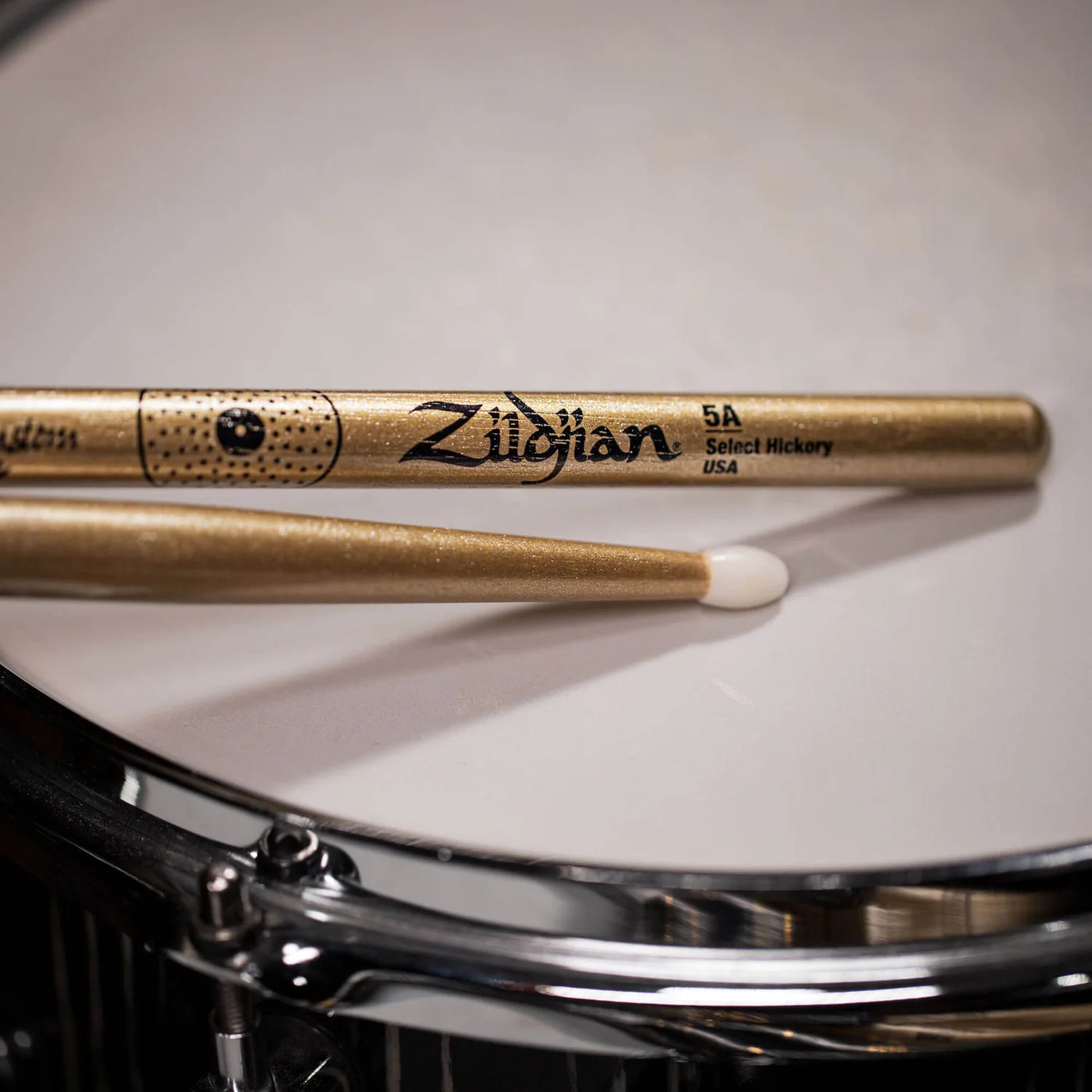 Zildjian Z Custom Limited-Edition Drumsticks - 5A, Nylon Tip, Gold Chroma (Z5ACGN-ZC)