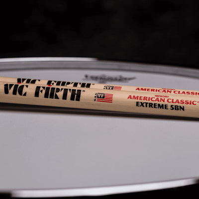 Vic Firth American Classic Extreme 5BN - Nylon Tip Drumstick (X5BN)