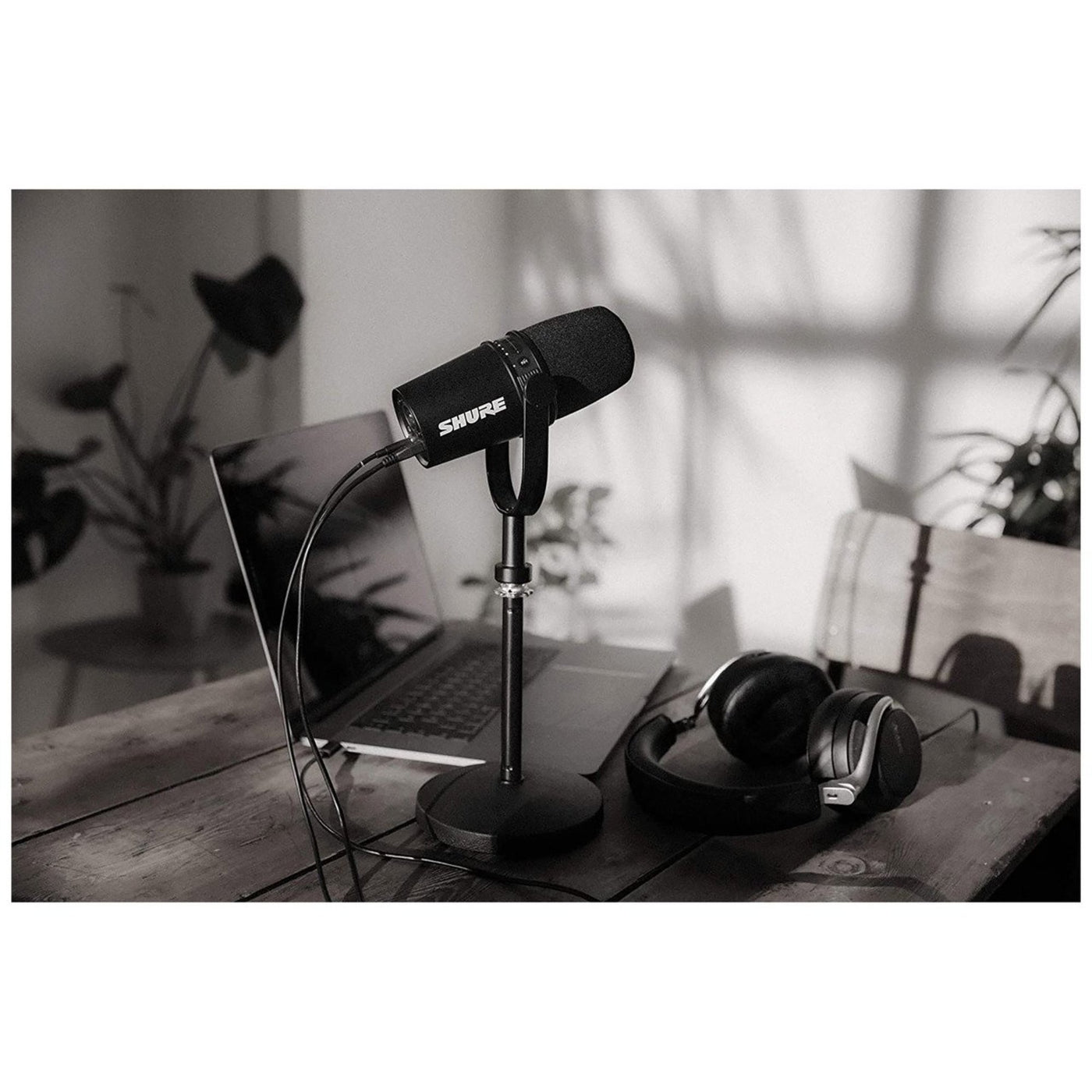 MV7 Podcast Microphone (Black)