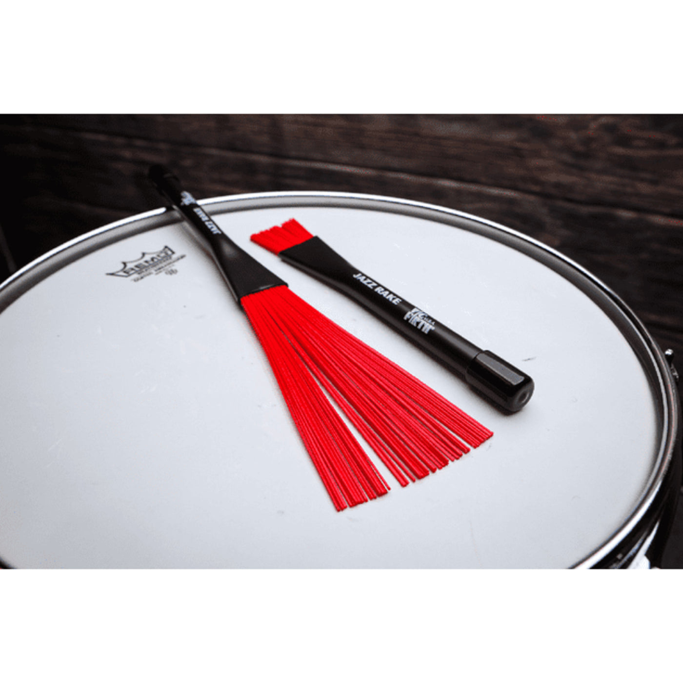 Vic Firth Jazz Rake – Red Plastic Brush (BJR)