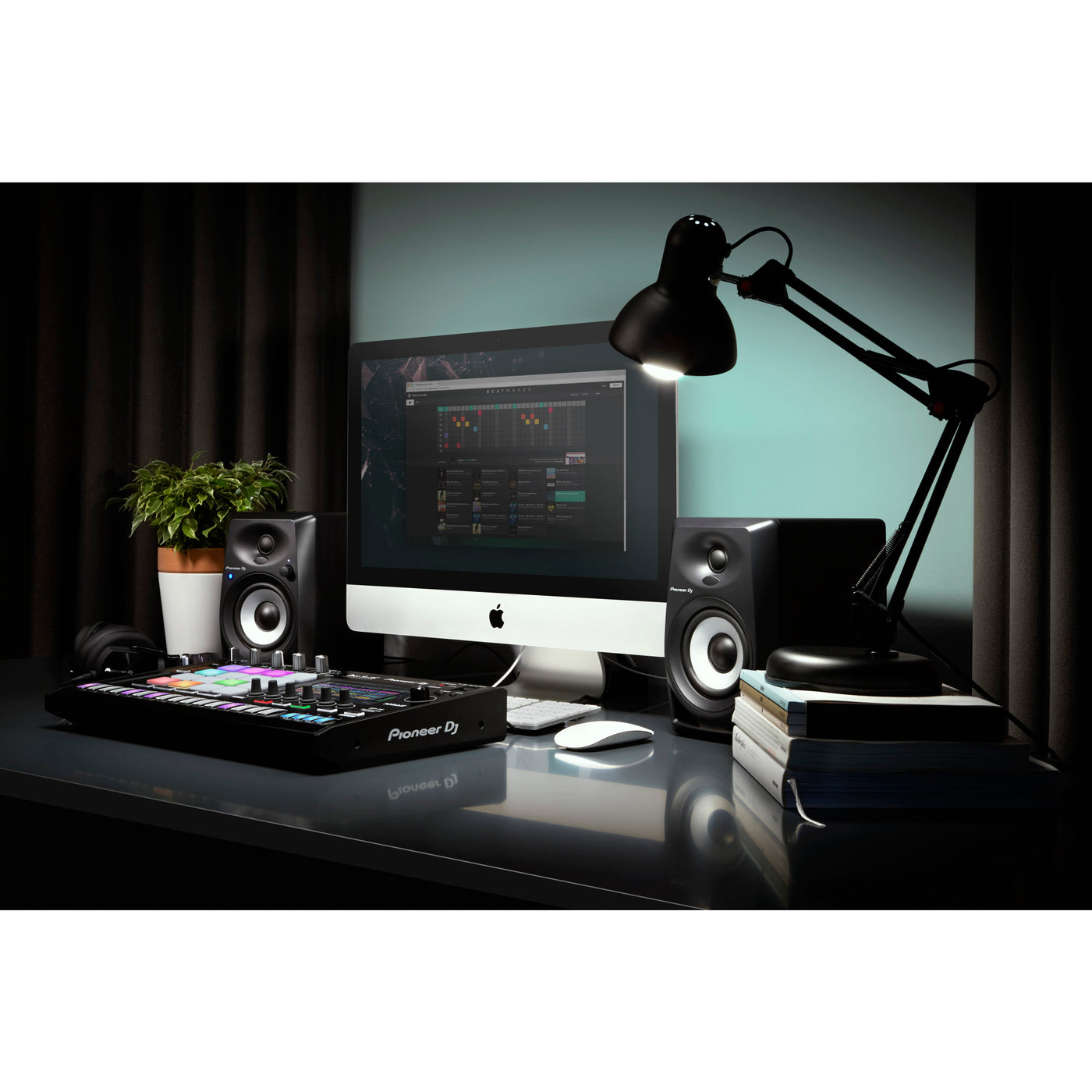 Pioneer DJ DM-40BT-W 4” Desktop Studio Monitor System with Bluetooth Connectivity, Professional Electronic Audio Equipment, Bluetooth Speakers - Black