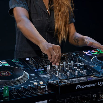 Pioneer DJ XDJ-XZ Professional All-in-One DJ System with Rekordbox and Serato DJ Pro, Portable Professional Audio Equipment